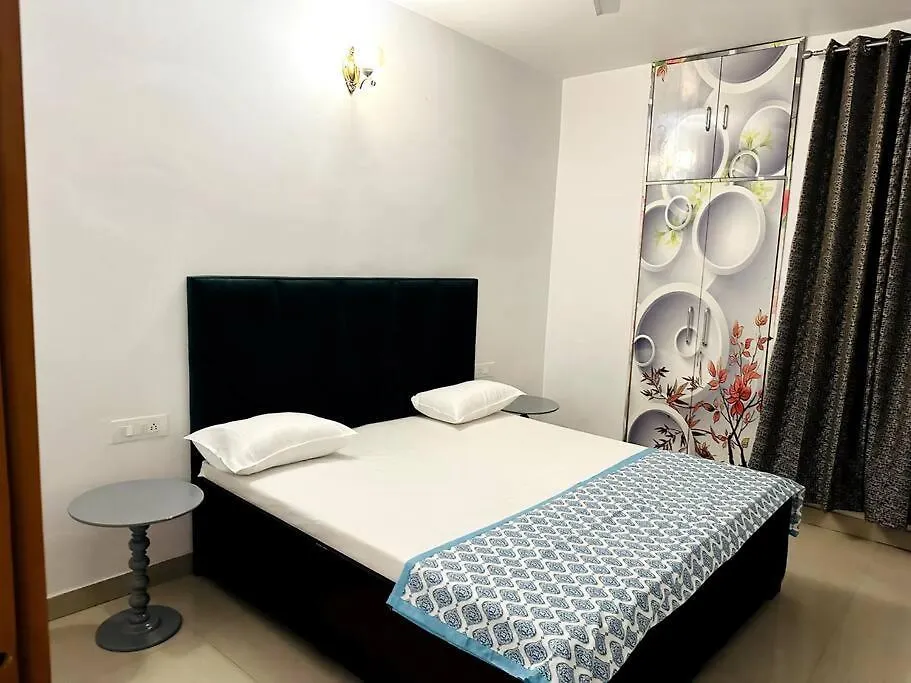 Ajnara 2 Apartman Váránaszi