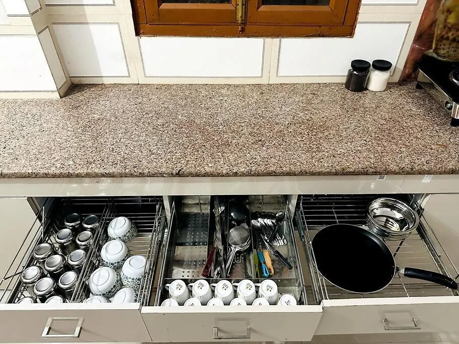 Ajnara 2 Apartman Váránaszi